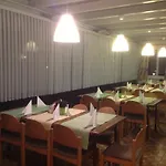 Und Haunschmid Han/Misafirhane 3*