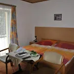 Πανδοχείο Und Haunschmid 3*