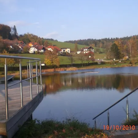 Und Haunschmid 여관 Rechberg